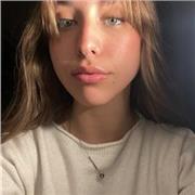 Laureanda in Business and Management offre ripetizioni di Francese e Inglese