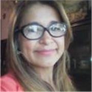 Docente en la especialidad de Castellano y literatura de los niños de primaria y segundaria.