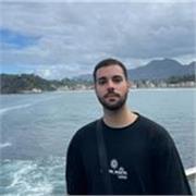 Estudiante de ingenieria quimica apto para todas las edades y niveles