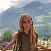 Studentessa universitaria di lingua inglese offre ripetizioni grammatica e conversazione