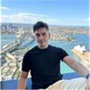 Soy una persona entusiasta y comunicativa. Viví durante dos años en Sídney, Australia, donde aprendí y practiqué inglés.