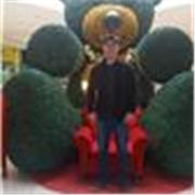 El profesor de matemáticas o alguna materia relacionada imparte clases a todo niño que tenga el espíritu de aprender y ser respons