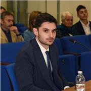 Insegnante per aiuto compiti di diritto