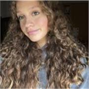 aiuto compiti per elementari e medie, studentessa di seconda superiore 