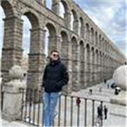 Soy Fernando Prieto, Ingeniero Electrónico y doy clases en matemáticas, física, química, y cualquier asignatura de ciencias