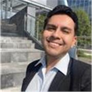 Profesor de inglés especializado en enfoque científico, con experiencia en matemáticas y ciencias básicas