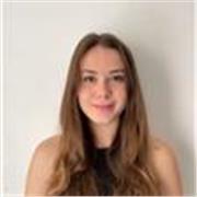 Profesora de francés imparte clases para todas las edades