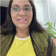 Licenciada en Educación Integral mención Lenguaje. Magíster en Ciencias de la Educación. Diplomado y master en Programación Neurolingüistica