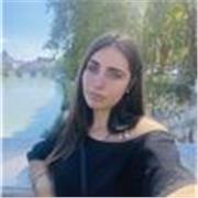 Studentessa al quinto anno di superiori, disposta a fare lezioni pomeridiane