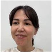 Non-native English teacher with more than 3 years teaching English worldwide. 