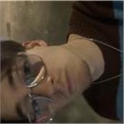 Insegnante di matematica, appassionato della materia, offro lezioni private online. Diploma scientifico con il massimo dei voti.