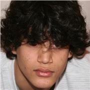 Studente delle superiori che offre lezioni/aiuto compiti di matematica a ragazzi delle medie e delle elementari