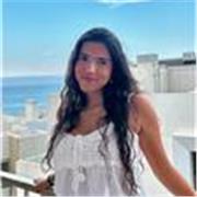 Profesora nativa de inglés online, ayudo a alumnos desde primaria hasta bachillerato a mejorar su nivel con clases dinámicas. 