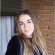 Soy muy creativa me gusta mucho ayudar a los niños que tienen problemas y les cuesta aprender.