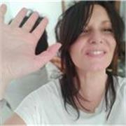 Offro lezioni di dizione fonazione e public speaking per studenti (universitari e scuole di teatro e cinema) e professionisti.