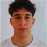 Me defino como una persona responsable, dinámica y apasionada por el deporte y la enseñanza. Me gusta motivar a los demás, fomenta