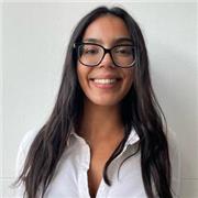 Imparto clases de Derecho, Economía, Historia y FOL, dirigidas principalmente a alumnos de ESO y Bachillerato, itinerario de CCSS
