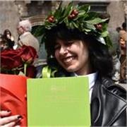 Ciao! Mi chiamo Chiara e insegno inglese da diversi anni! Se hai bisogno di aiuto, sono qui per aiutarti! :)