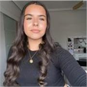 Profesora de inglés para niños de todas las edades, encantada de ayudar a que comprendan y disfruten de la asignatura
