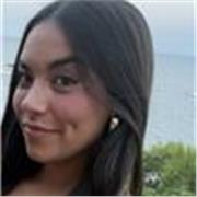 Soy una estudiante de 3 curso en la Universidad de Navarra. Busco dar clases a niños por la zona de Iturrama o Pio XII. 