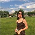 Her yaştan öğrenciye ders veren İngilizce öğretmeni