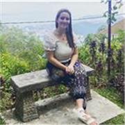 British English Tutor teaching English to students of all ages