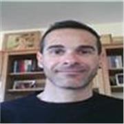 Profesor titulado con más de 15 años de experiencia impartiendo clases de Violín, Lenguaje Musical y Análisis Musical de forma presencial y online