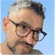 Je suis un artiste de 33 Ans d'activité dans le domaine