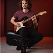 Lezioni di: Chitarra, Armonia e teoria Musicale, Produzione, Sound design