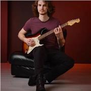 Lezioni di: Chitarra, Armonia e teoria Musicale, Produzione, Sound design