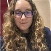 Studente: impartisce lezioni ad alunni delle scuole medie e del primo biennio delle scuole superiori