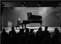 Clases fáciles e intuitivas de piano presenciales y online