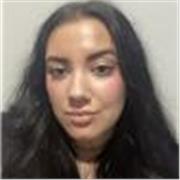 Ayudante con deberes a niños de primaria encantada 