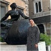 Profesora de español, llevo 5 años dando clases en colegios, clases presenciales y online para extranjeros.
