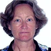 I am a native English speaker with over 25 years' experience teaching students of all ages and levels.
I am a qualified Primary t