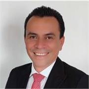 Maestro de apoyo escolar con especialidad en neurociencia