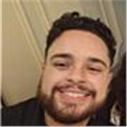 Sou o Professor Fábio e leciono Matemática, Física e Química, oferecendo aulas de reforço escolar e preparação para vestibulares