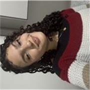 Sou uma aluna aprendendo inglês, pronta para passar meus conhecimentos para os alunos. Busco sempre melhorar