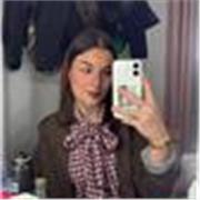 Soy una chica atenta y paciente  y daría clase a alumnos de primaria, chicos y chicas desde 1º de primaria hasta 6º de primaria. 
