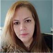 Soy licenciada con Máster en Adm. de Empresas y apasionada por transmitir el conocimiento de forma adaptada para primaria y ESO.