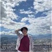 Estudiante con ESO y Bachillerato finalizado, con buen nivel de inglés y conocimientos sólidos en matemáticas, lengua, historia y 