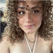 Frequento il quinto anno del Liceo Scientifico e sono disposta ad aiutare i vostri figli nello svolgere i loro compiti scolastici