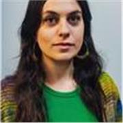  Je m'appelle Nicole et je suis passionnée par l'enseignement de l'anglais. Je propose des cours en ligne adaptés à votre niveau.