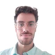 Profesor de programación especializado en dar clases a niños en modalidad online