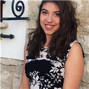 Cerchi aiuto per capire meglio delle materie? Sono a disposizione e pronta ad ascoltare