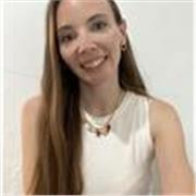 Soy entrenadora de voleibol y monitora de iniciación deportiva en niños pequeños 