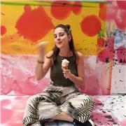 Laureata Magistrale in Italianistica offre lezioni private di latino, italiano, storia, filosofia, geografia; conversazioni in italiano per stranieri, aiutocompiti e aiuto tesi