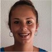 Soy una chica de 21 años estudiante de magisterio de infantil. Me ofrezco para dar clases particulares durante la temporada de verano