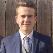 Leeds-based and online maths tutor with an A in A-level maths passed in 2023