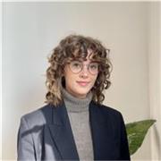 Studentessa al secondo anno di Economia , diplomata al liceo linguistico, offre ripetizioni e aiuto compiti di inglese, tedesco, e altre materie scolastiche, oltre ad aiuto negli esami di ragioneria, diritto privato, economia aziendale, statistica
